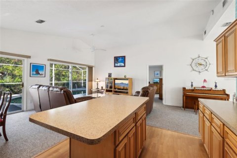 House in Vero Beach, Florida 2 bedrooms, 116.13 sq.m. № 1733607 - photo 6