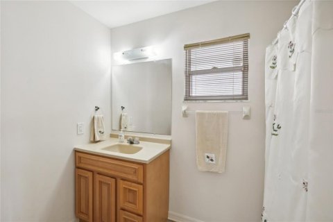 House in Vero Beach, Florida 2 bedrooms, 116.13 sq.m. № 1733607 - photo 15