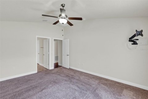 House in Tavares, Florida 3 bedrooms, 138.15 sq.m. № 1884133 - photo 13