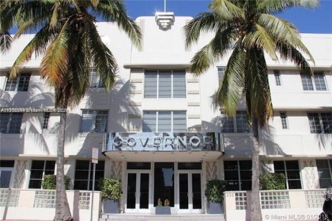 Condominio en alquiler en Miami Beach, Florida, 1 dormitorio, 55.37 m2 № 1959583 - foto 16