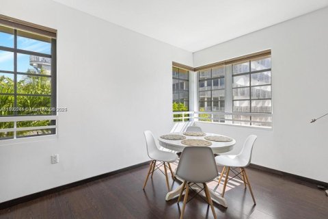 Condominio en alquiler en Miami Beach, Florida, 1 dormitorio, 55.37 m2 № 1959583 - foto 11