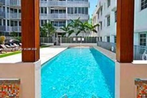 Condominio en alquiler en Miami Beach, Florida, 1 dormitorio, 55.37 m2 № 1959583 - foto 15