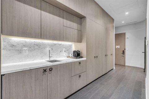 Купить кондоминиум в Майами, Флорида 58.16м2, № 1971160 - фото 8