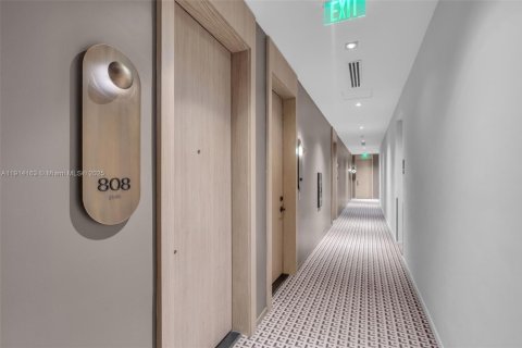 Купить кондоминиум в Майами, Флорида 58.16м2, № 1971160 - фото 3