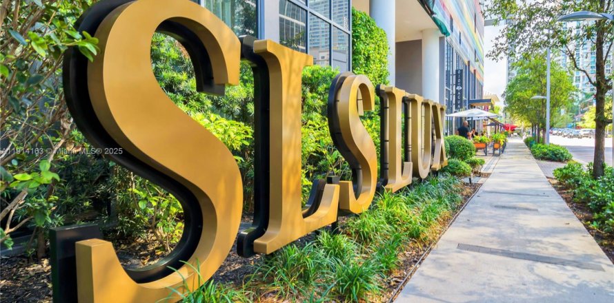 Студия в кондо в Майами, Флорида № 1971160