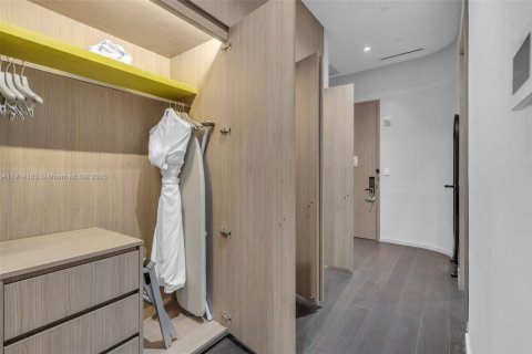 Купить кондоминиум в Майами, Флорида 58.16м2, № 1971160 - фото 12