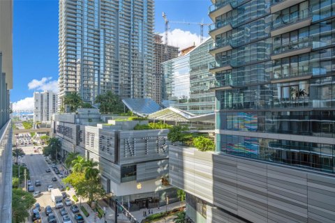 Купить кондоминиум в Майами, Флорида 58.16м2, № 1971160 - фото 16