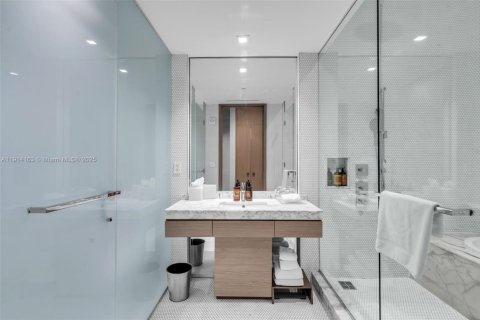 Купить кондоминиум в Майами, Флорида 58.16м2, № 1971160 - фото 10