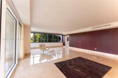 Condo in Bal Harbour, Florida, 3 bedrooms  № 1766818 - photo 9