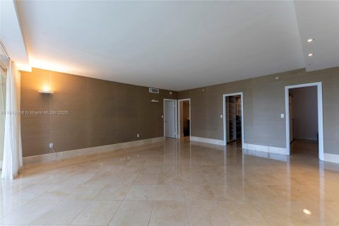 Condo in Bal Harbour, Florida, 3 bedrooms  № 1766818 - photo 20