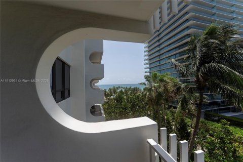 Condo in Bal Harbour, Florida, 3 bedrooms  № 1766818 - photo 25