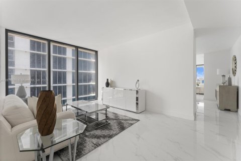 Condominio en venta en Miami, Florida, 4 dormitorios, 249.54 m2 № 1981878 - foto 5
