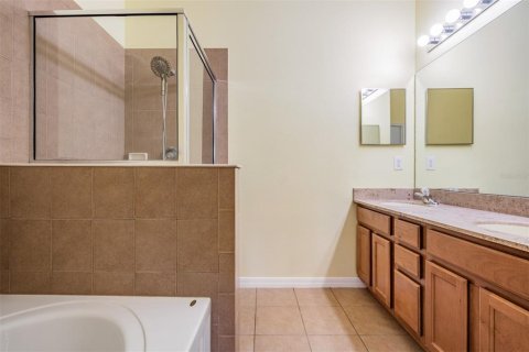 Townhouse in Clearwater, Florida 3 bedrooms, 131.55 sq.m. № 1817220 - photo 16