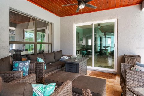 Casa en venta en Land O' Lakes, Florida, 4 dormitorios, 208.29 m2 № 1913239 - foto 23