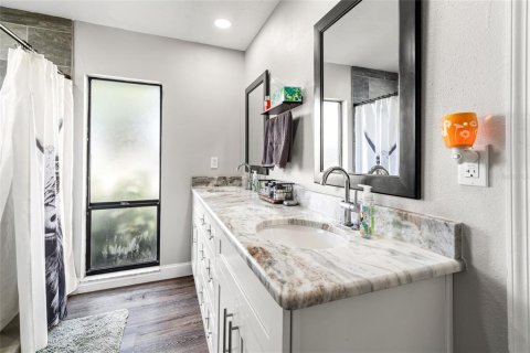 Casa en venta en Land O' Lakes, Florida, 4 dormitorios, 208.29 m2 № 1913239 - foto 10