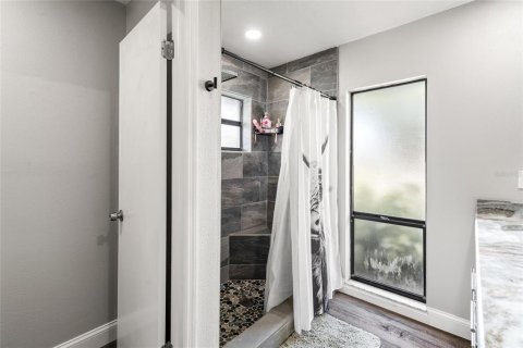 Casa en venta en Land O' Lakes, Florida, 4 dormitorios, 208.29 m2 № 1913239 - foto 11