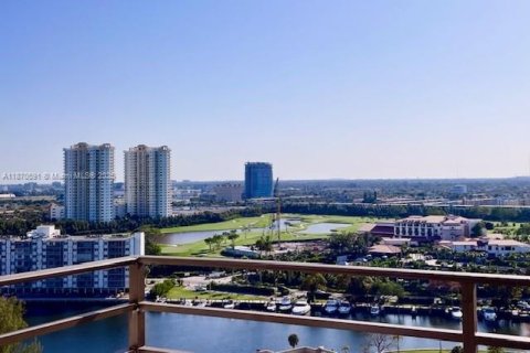 Copropriété à vendre à Hallandale Beach, Floride: 2 chambres, 130.06 m2 № 1977602 - photo 4