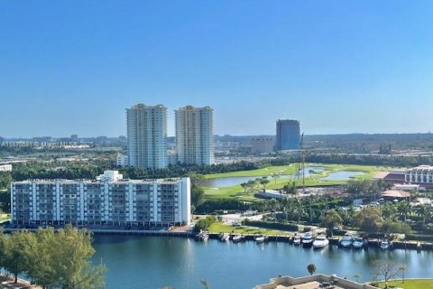 Copropriété à vendre à Hallandale Beach, Floride: 2 chambres, 130.06 m2 № 1977602 - photo 5