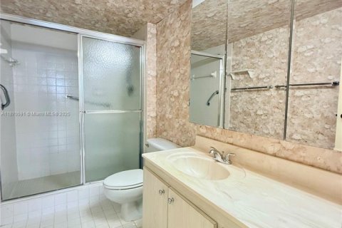 Copropriété à vendre à Hallandale Beach, Floride: 2 chambres, 130.06 m2 № 1977602 - photo 22