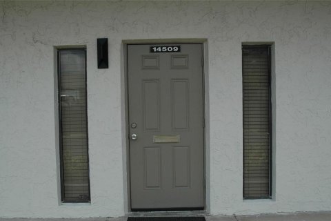 Commercial property in Largo, Florida № 1336783 - photo 3