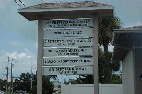 Commercial property in Largo, Florida № 1336783 - photo 2