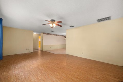Villa ou maison à vendre à Avon Park, Floride: 2 chambres, 130.81 m2 № 2142467 - photo 7
