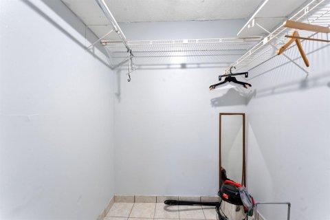 Studio in the Condo in Margate, Florida  № 2393198 - photo 22