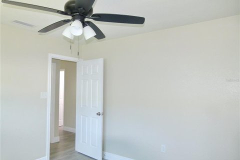 House in Okeechobee, Florida 3 bedrooms, 115.94 sq.m. № 1590062 - photo 22