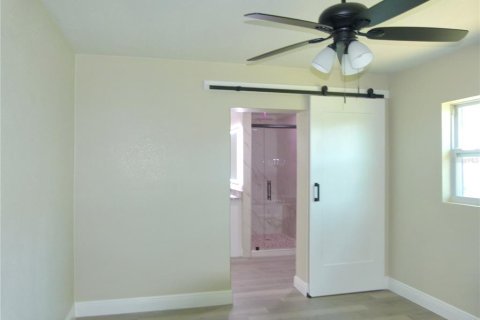House in Okeechobee, Florida 3 bedrooms, 115.94 sq.m. № 1590062 - photo 21