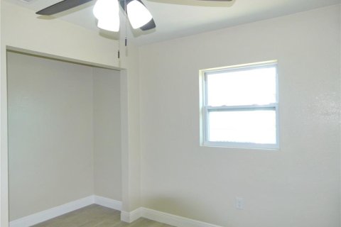 House in Okeechobee, Florida 3 bedrooms, 115.94 sq.m. № 1590062 - photo 28