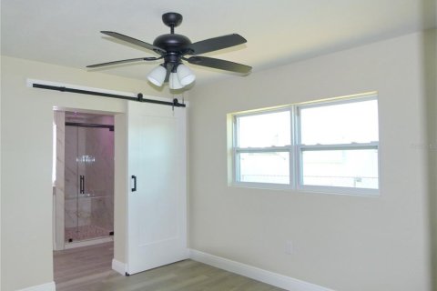 House in Okeechobee, Florida 3 bedrooms, 115.94 sq.m. № 1590062 - photo 24