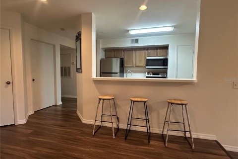 Condo in Longwood, Florida, 2 bedrooms  № 2381358 - photo 2