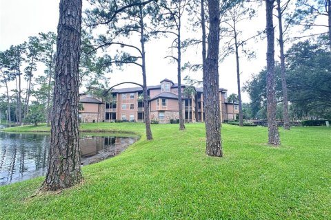 Condo in Longwood, Florida, 2 bedrooms  № 2381358 - photo 17