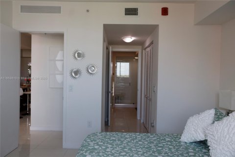 Condominio en venta en Doral, Florida, 1 dormitorio, 91.88 m2 № 1872286 - foto 26