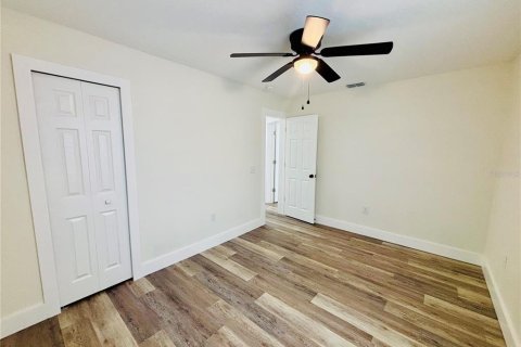 House in Tampa, Florida 4 bedrooms, 112.32 sq.m. № 1884590 - photo 16