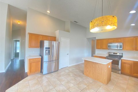 Villa ou maison à louer à Lake Mary, Floride: 4 chambres, 179.21 m2 № 1901729 - photo 8