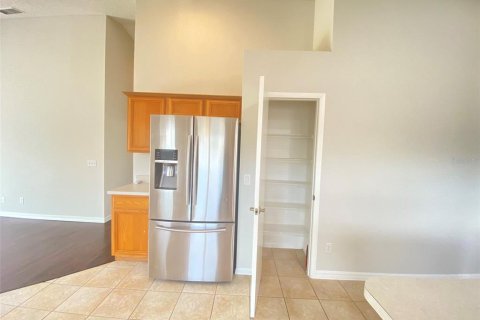 Villa ou maison à louer à Lake Mary, Floride: 4 chambres, 179.21 m2 № 1901729 - photo 6