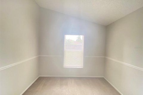 Villa ou maison à louer à Lake Mary, Floride: 4 chambres, 179.21 m2 № 1901729 - photo 5