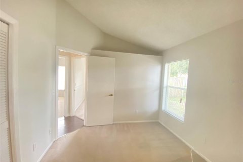 Villa ou maison à louer à Lake Mary, Floride: 4 chambres, 179.21 m2 № 1901729 - photo 2