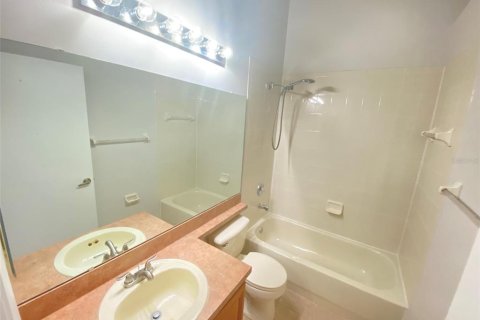 Villa ou maison à louer à Lake Mary, Floride: 4 chambres, 179.21 m2 № 1901729 - photo 9