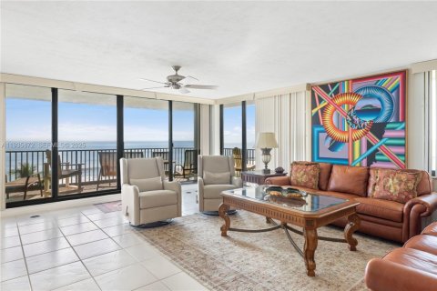 Condominio en alquiler en Hutchinson Island South, Florida, 3 dormitorios, 250.93 m2 № 1993971 - foto 10