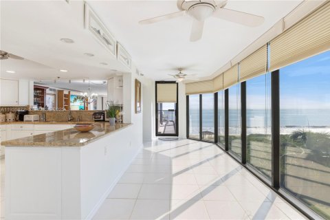 Condominio en alquiler en Hutchinson Island South, Florida, 3 dormitorios, 250.93 m2 № 1993971 - foto 5