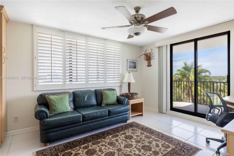 Condominio en alquiler en Hutchinson Island South, Florida, 3 dormitorios, 250.93 m2 № 1993971 - foto 17