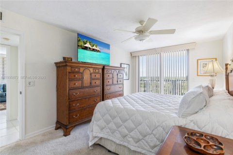 Condominio en alquiler en Hutchinson Island South, Florida, 3 dormitorios, 250.93 m2 № 1993971 - foto 21
