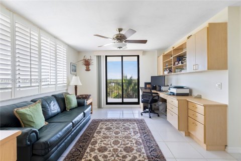 Condominio en alquiler en Hutchinson Island South, Florida, 3 dormitorios, 250.93 m2 № 1993971 - foto 16