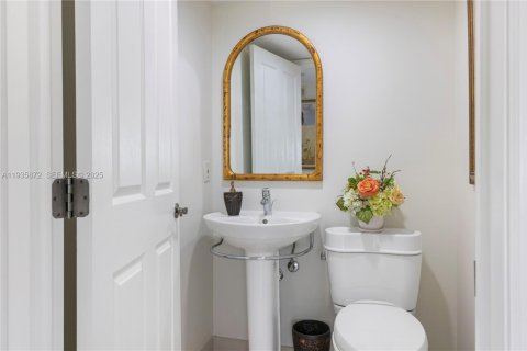 Condominio en alquiler en Hutchinson Island South, Florida, 3 dormitorios, 250.93 m2 № 1993971 - foto 19