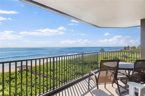 Condominio en alquiler en Hutchinson Island South, Florida, 3 dormitorios, 250.93 m2 № 1993971 - foto 2