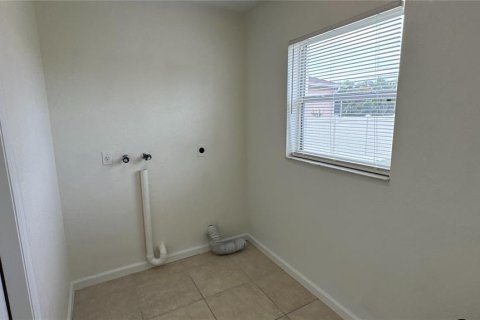 Villa ou maison à vendre à Englewood, Floride: 2 chambres, 110.55 m2 № 2230089 - photo 8