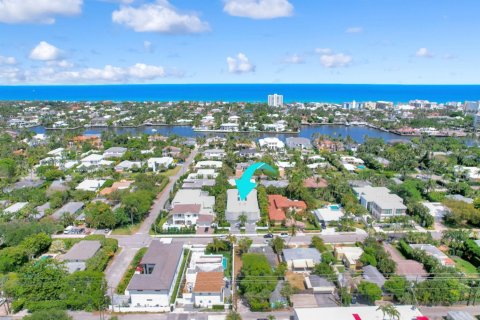 Adosado en venta en Delray Beach, Florida, 4 dormitorios, 369.94 m2 № 1151880 - foto 1