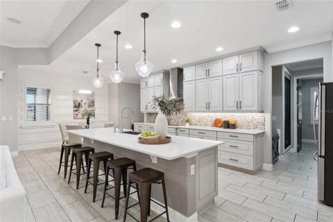 Casa en venta en Orlando, Florida, 5 dormitorios, 367.24 m2 № 2157886 - foto 10